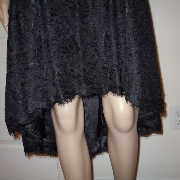 White House Black Market Black Lace Asymmetric Hem Party Dress Sz 0 NWT $240 - Picture 4 of 13